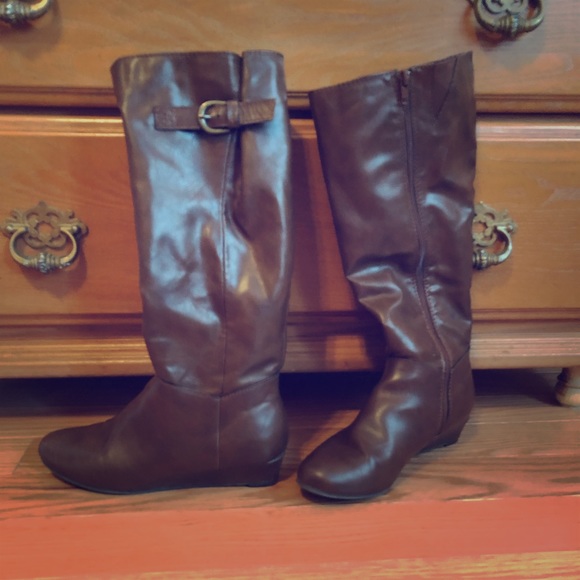 Style & Co. Shoes - brown boots with a small heel, hardly used